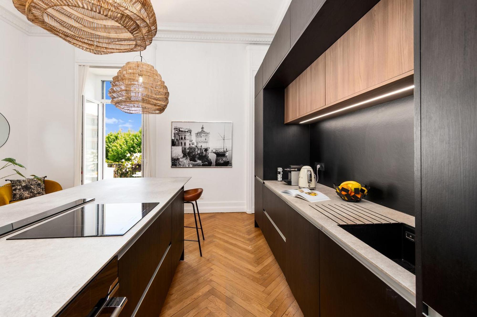 Sumptuous Art Deco - 6 People