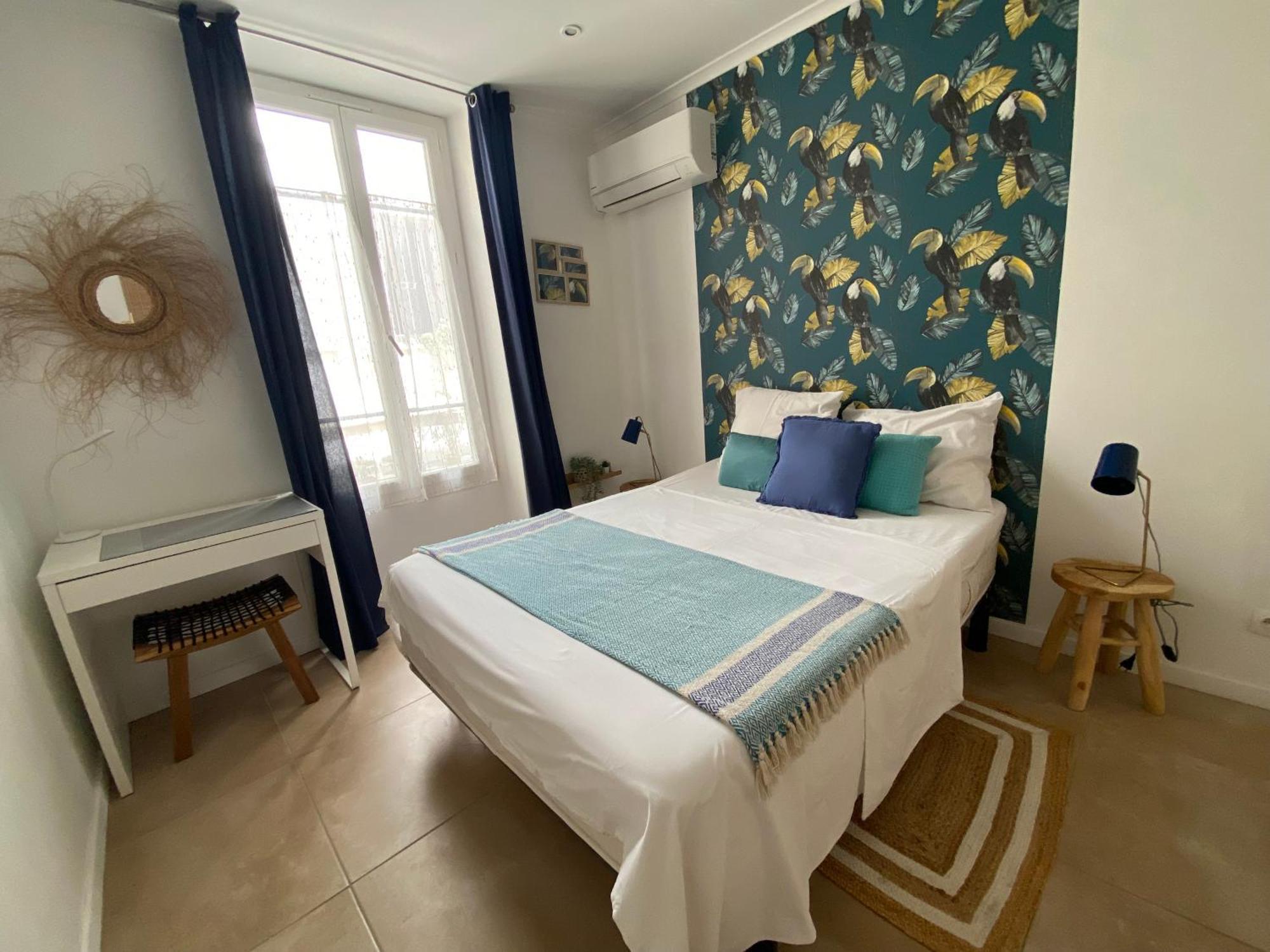 2 Pieces Hyper Centre