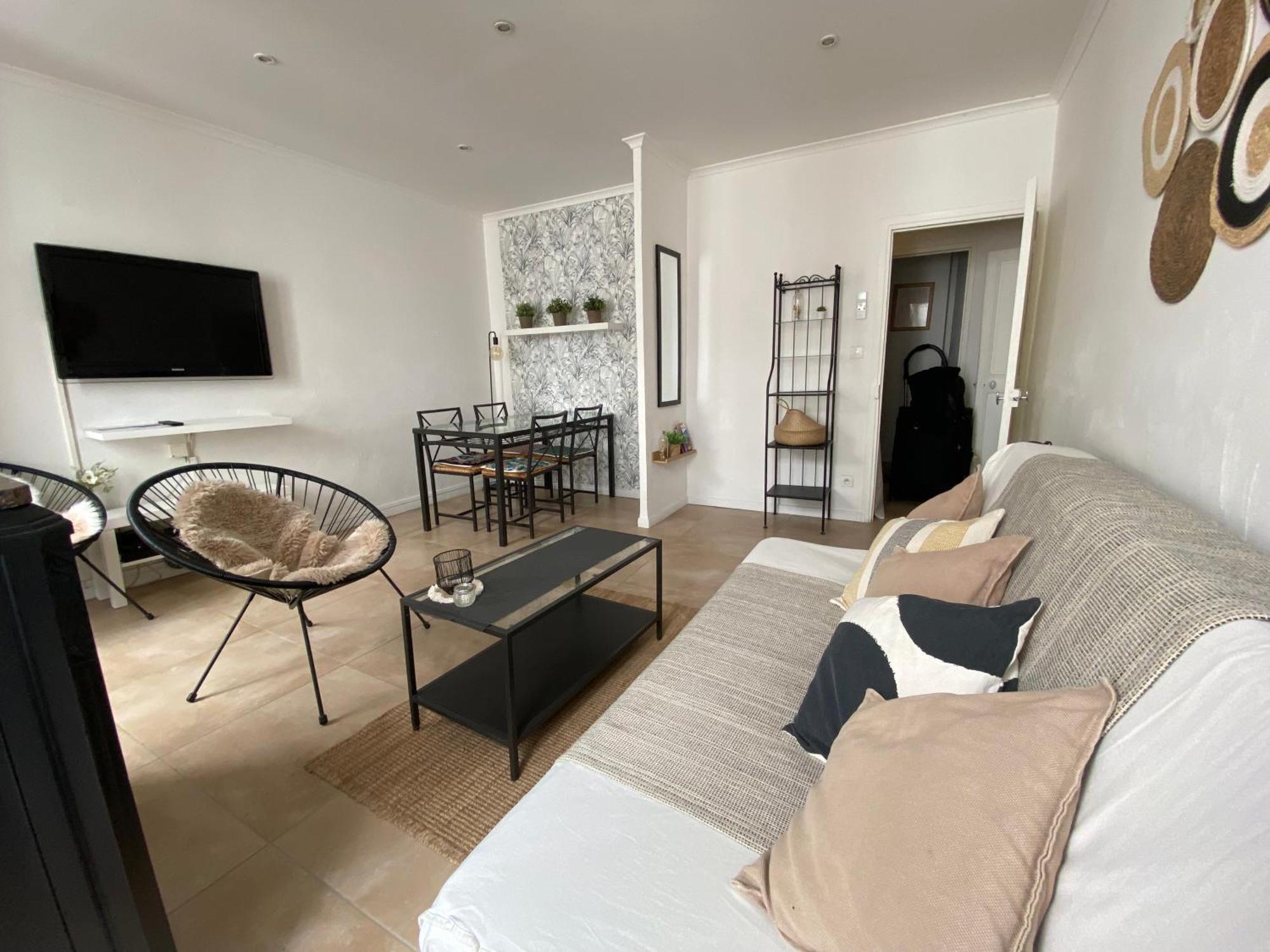 2 Pieces Hyper Centre Apartment