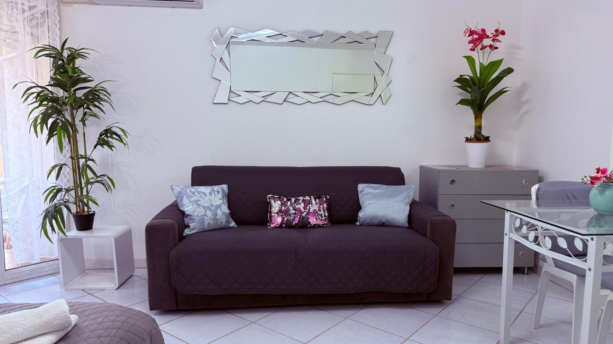 Apartment Place Close To The Ac Air , Wi Fi, Parking