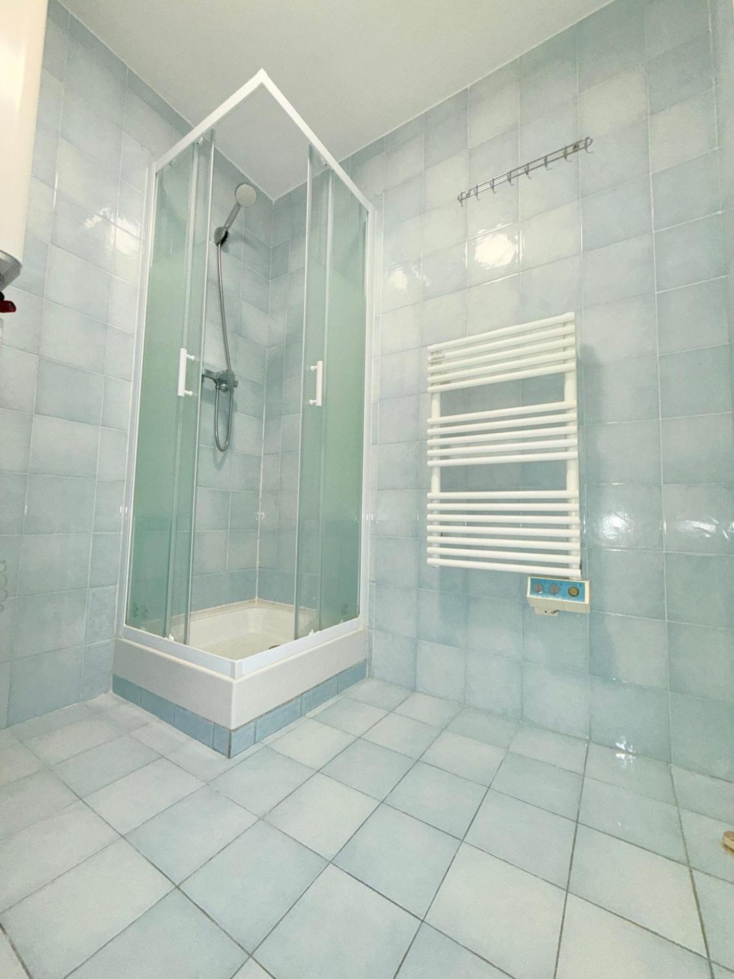 Apartment Place Close To The Ac Air , Wi Fi, Parking