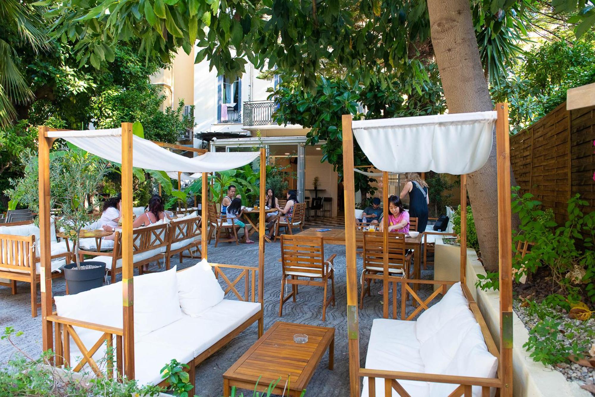 Hi Les Camélias Auberge de jeunesse *