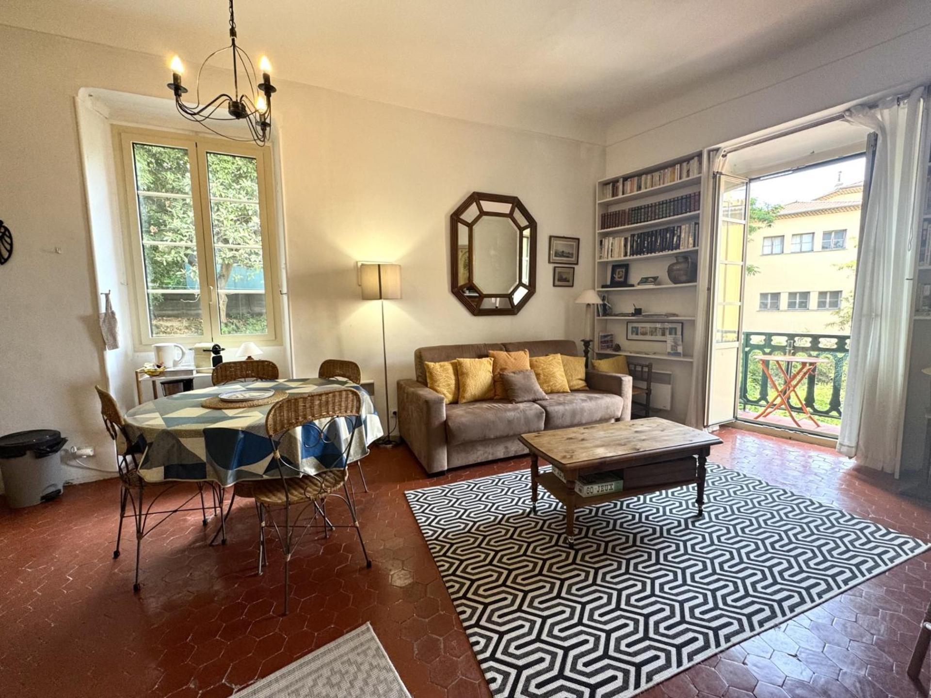 Apartamento Riviera: Old Town Charm With Sea View Balcony *