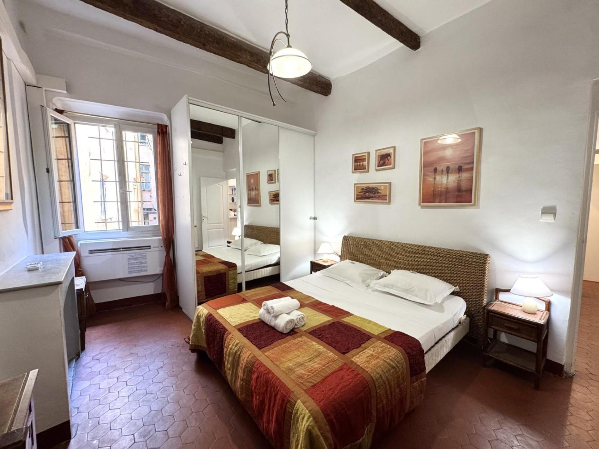 Riviera: Old Town Getaway, Steps From 3*