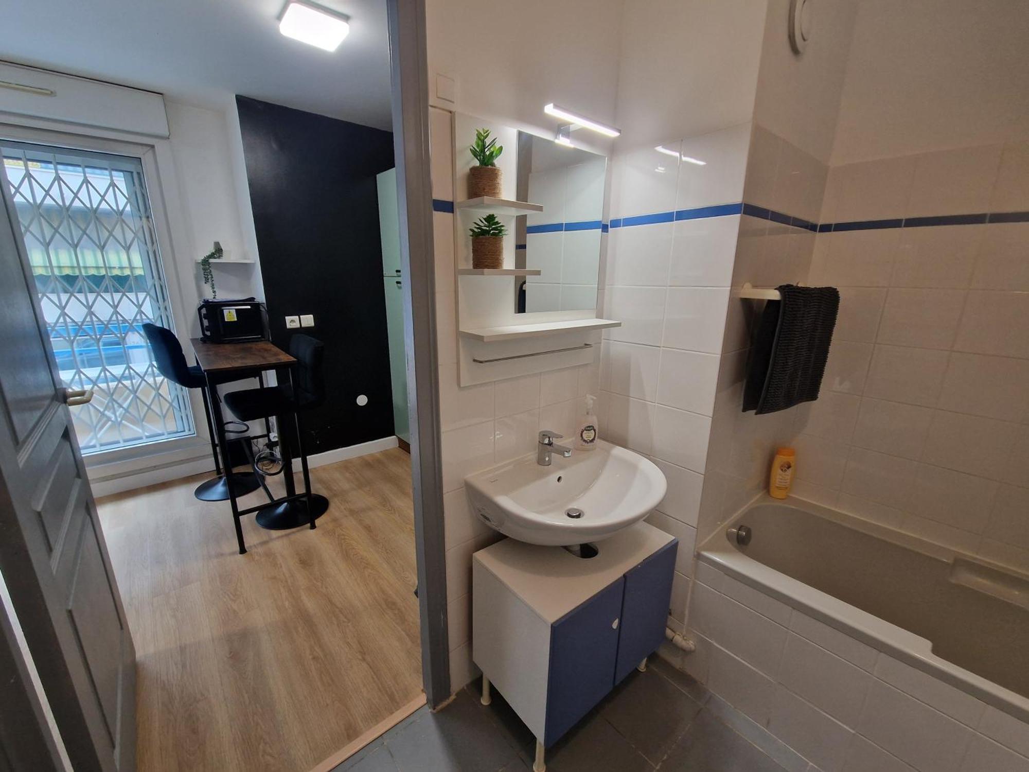 Aya's Apartment Nice