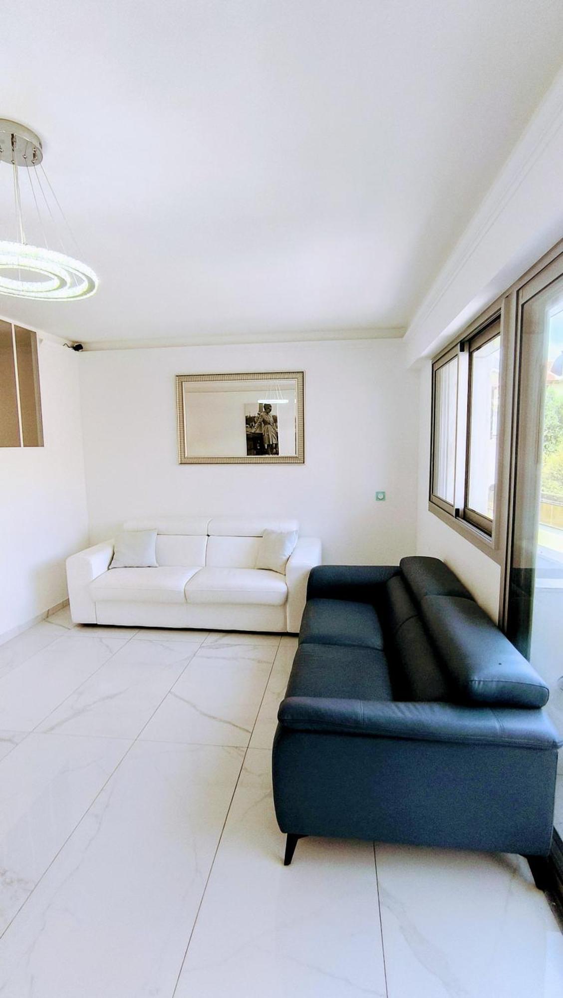 Royal Lux Spacious Seaside Pool Nice