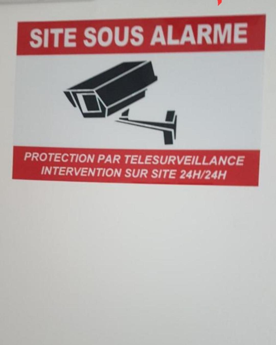 Apartment Grand Appartement, 2 Ou 3 Ou 4 Pieces, Tramway Sur Place, Proche Gare Sncf St Augustin 5 Min, Aeroport A 7 Min, Ou Allianz Riviera 10 Min, Palais Nikaia 2 Min , Supermarche Sur Place, Parking Possible Si Disponible Ou Payant A 1000 Metre