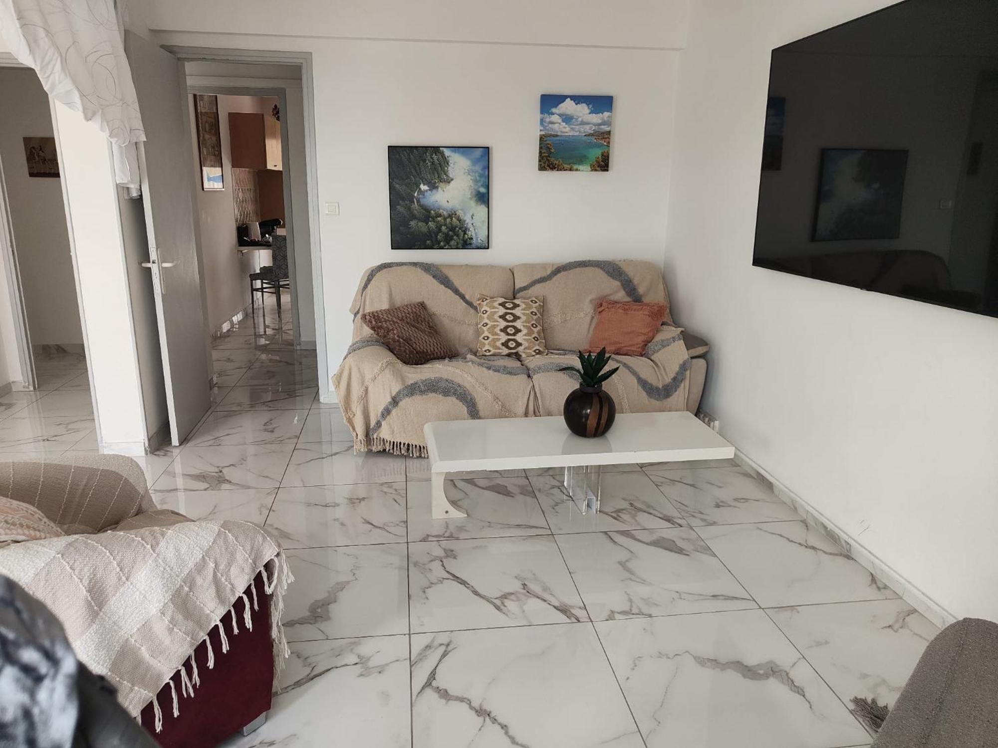 Spacieux 3 Et Balcon * Nice