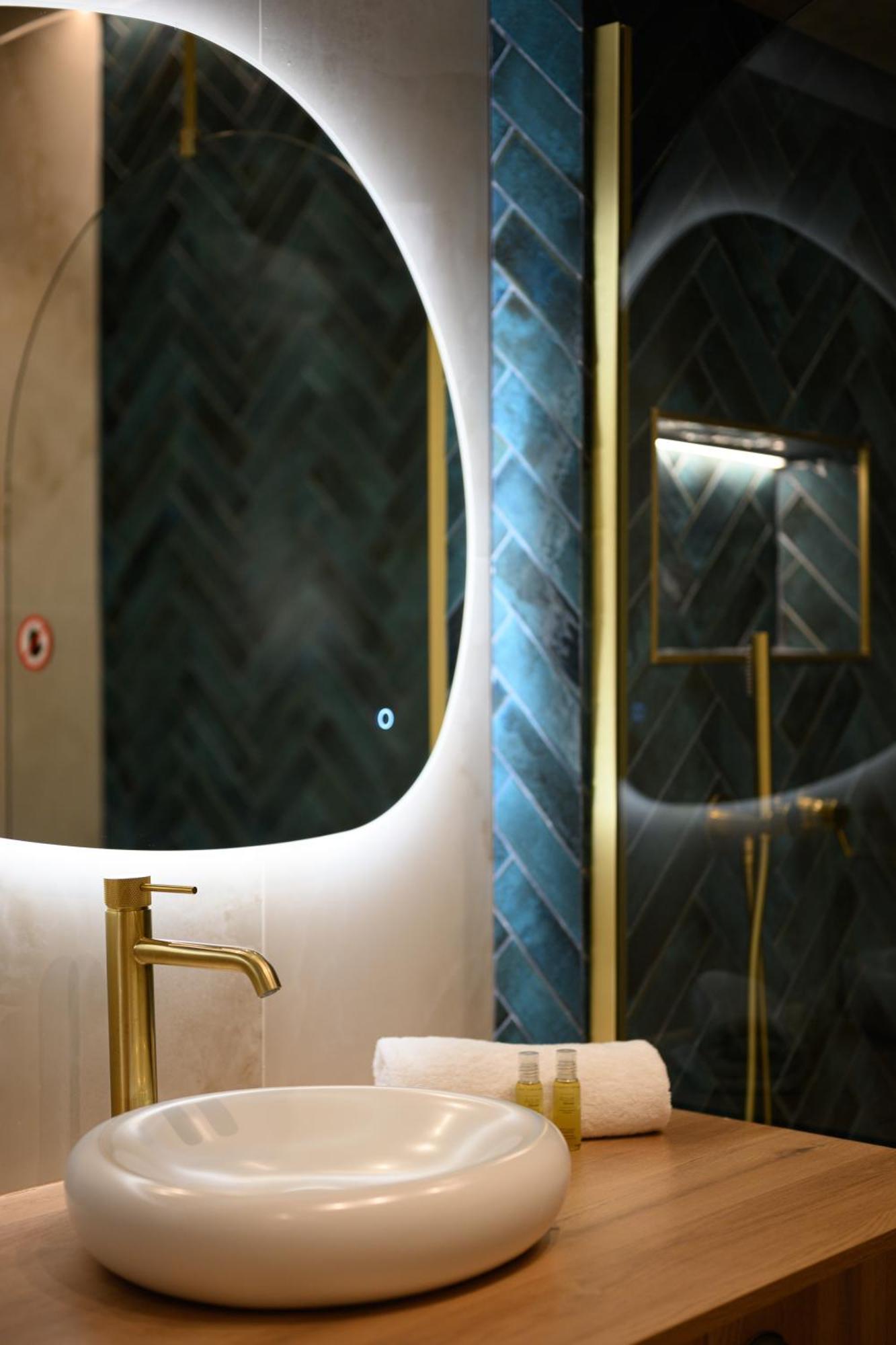 Chic 2-room - Place Du Pin *