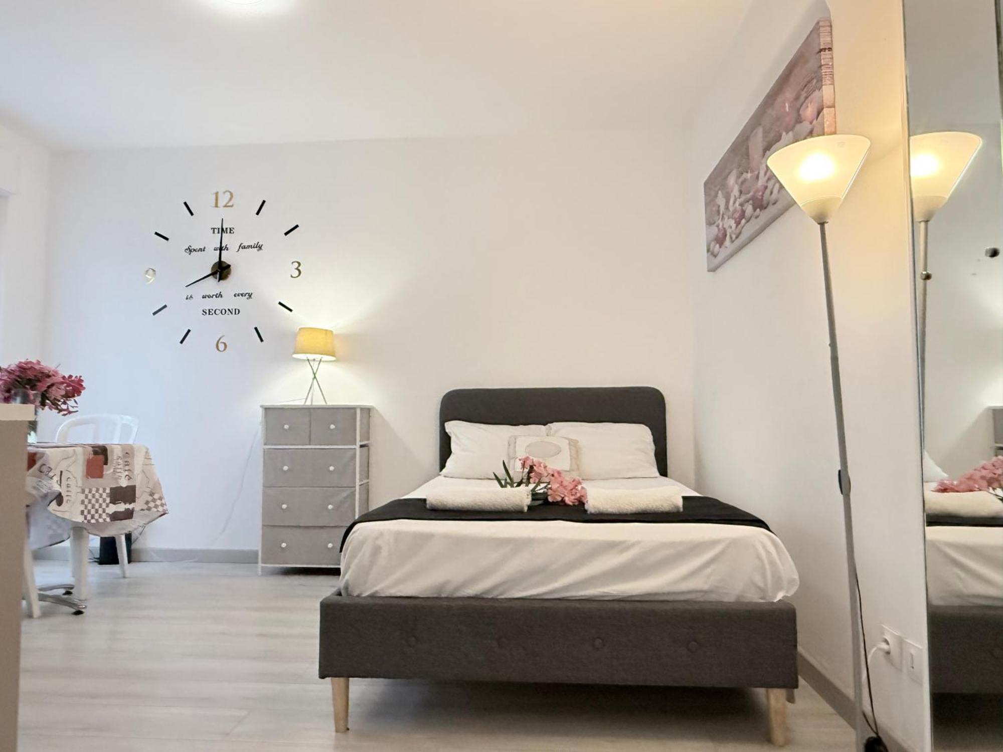 Apartment Seaside Place,1 Min To The Beach, Wi Fi, Parking Nice