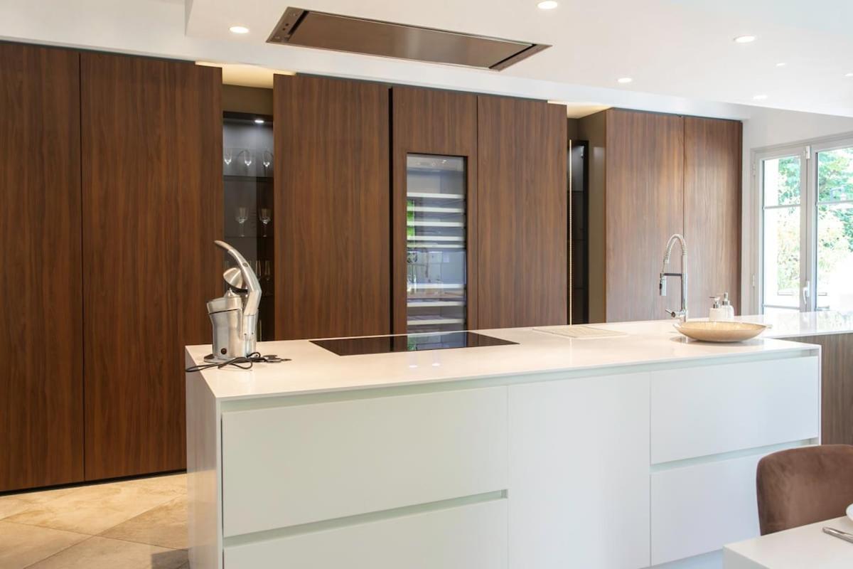 S2 House For 12p Swimming Pool Ac Bbq 10mins From Sea Nice