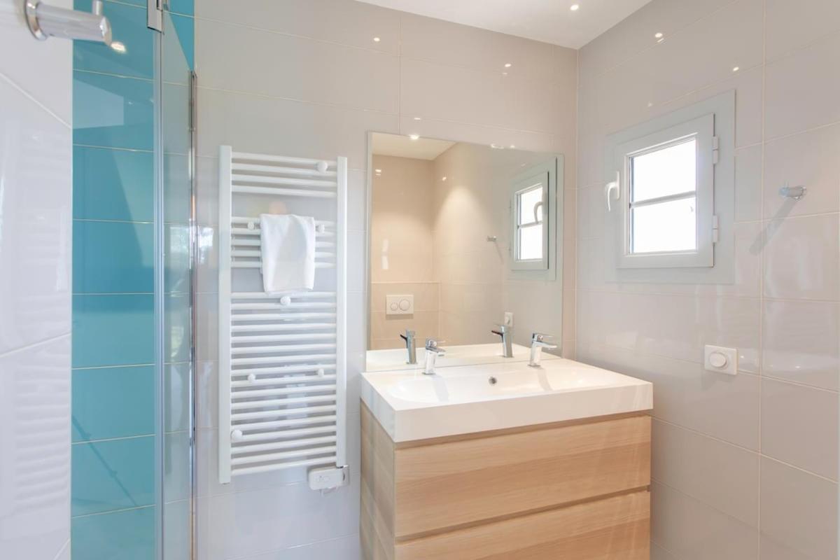 S2 House For 12p Swimming Pool Ac Bbq 10mins From Sea