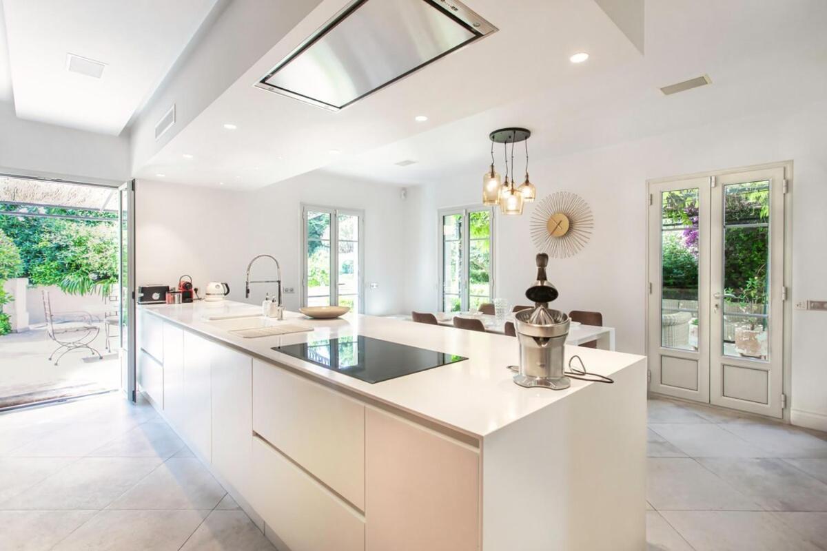 S2 House For 12p Swimming Pool Ac Bbq 10mins From Sea * Nice