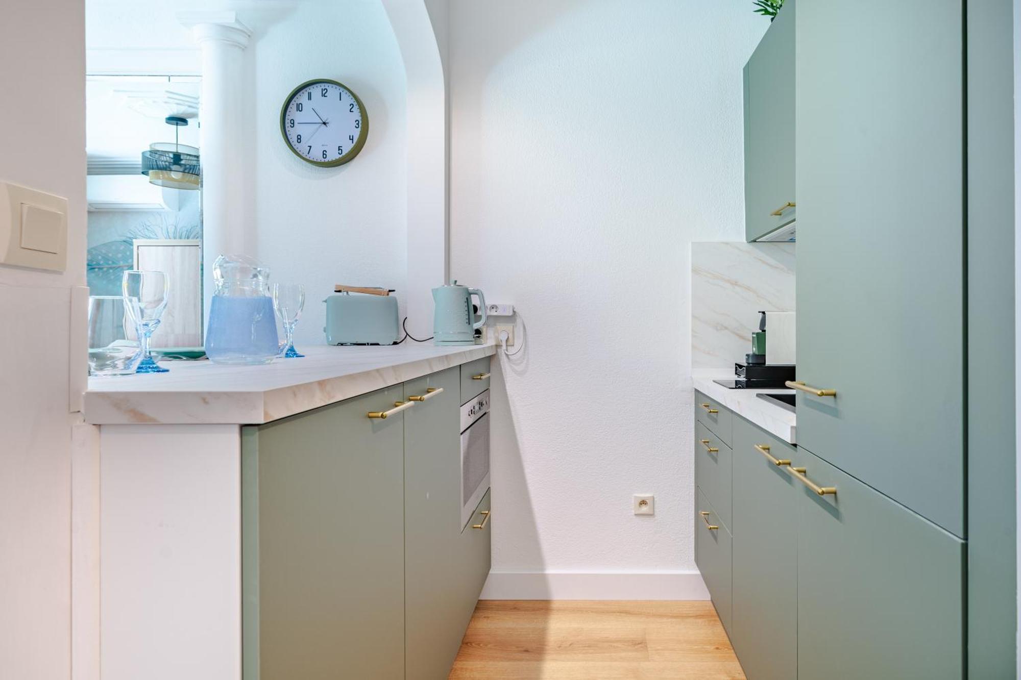 Apartment Jardin Parking Et Clim Nice