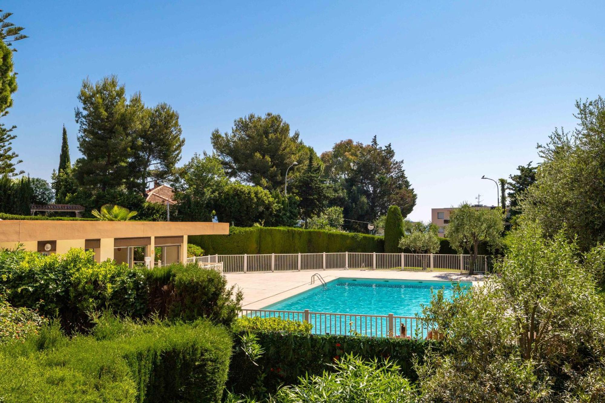 Happyfew La Nicerama Apartment *