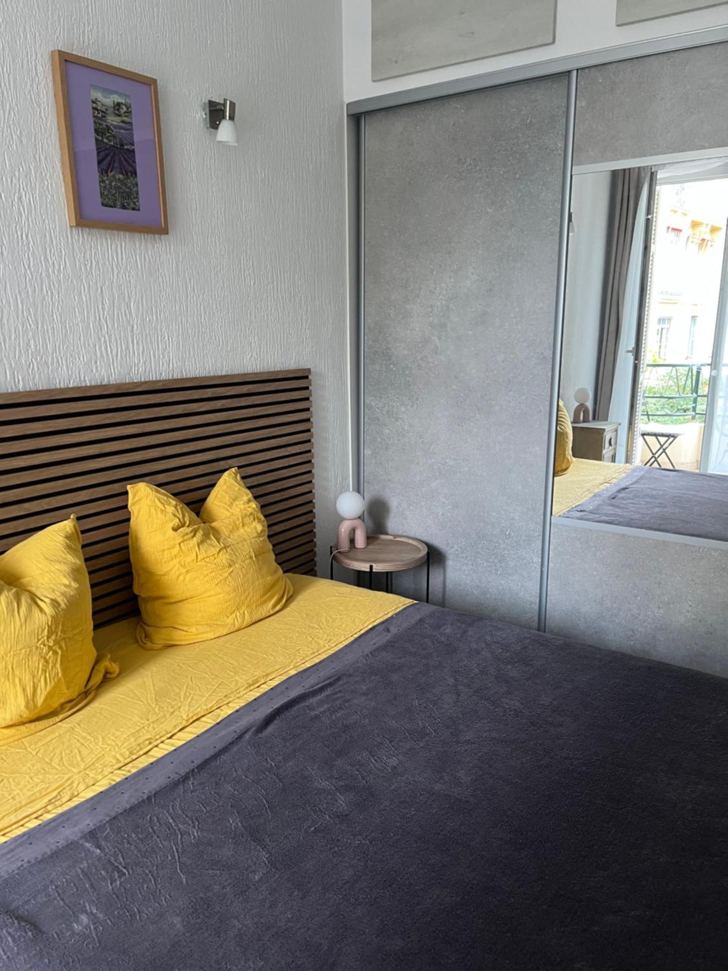 Chez Eva Apartment *