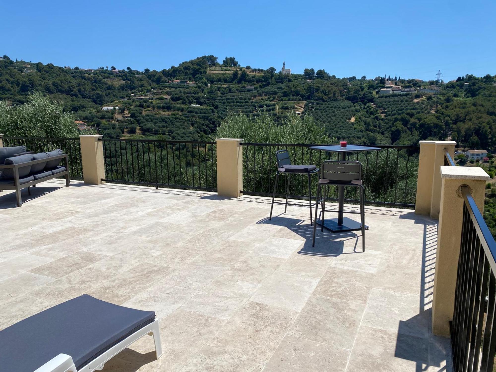 Avec Piscine Chauffee Collines Villa *