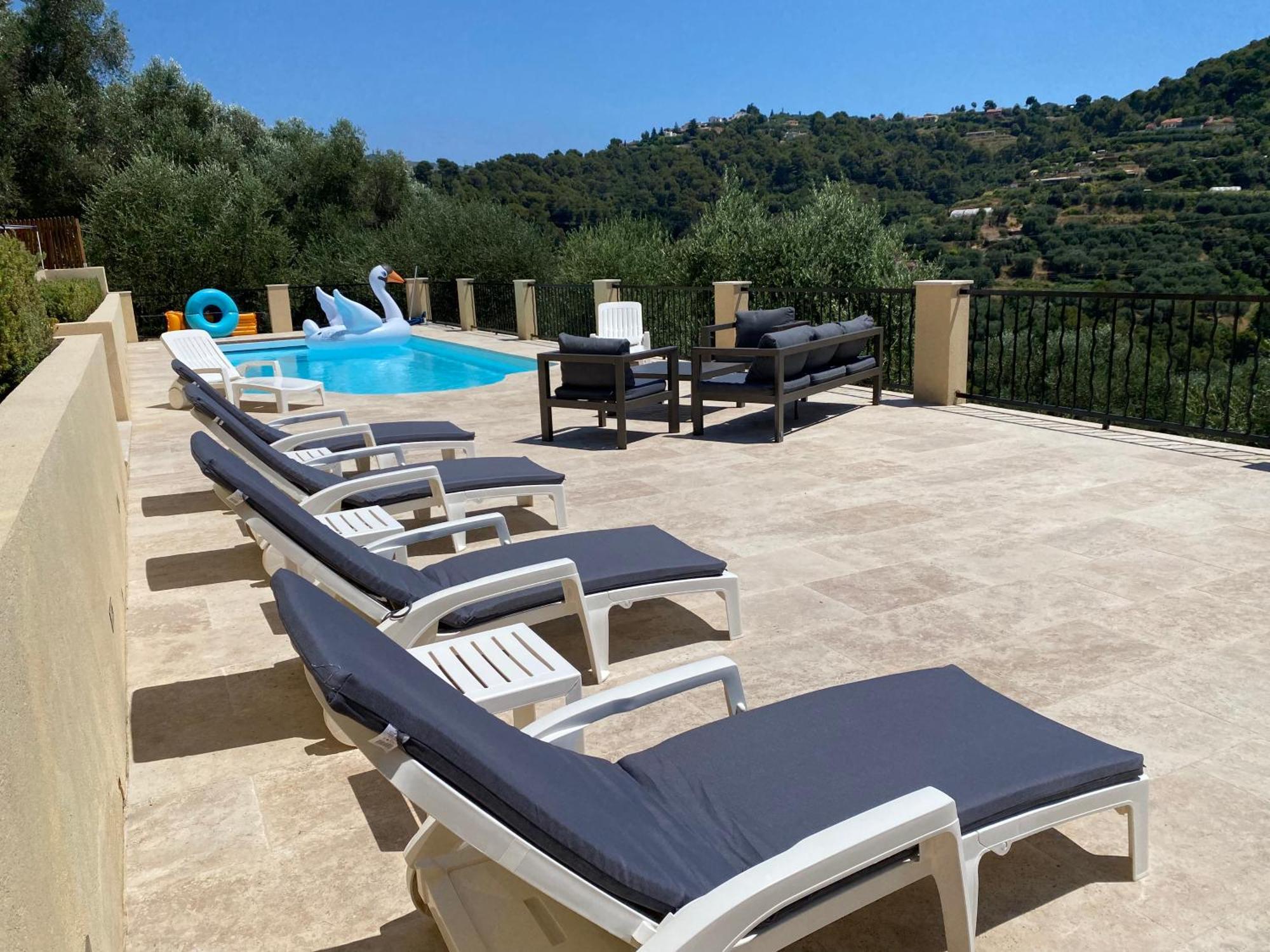 Villa Avec Piscine Chauffee Collines *