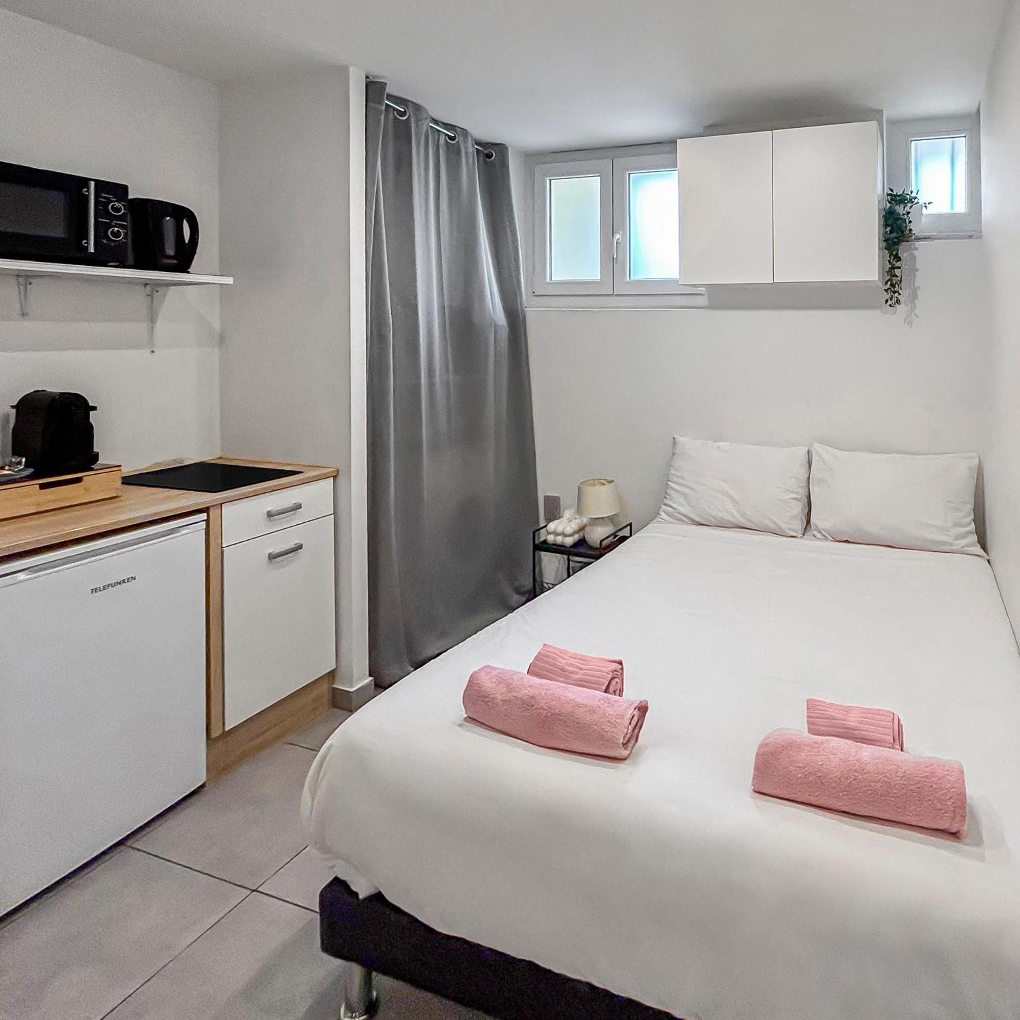 Appartement Studio Lumineux Et Moderne A Nice, Bien Situe