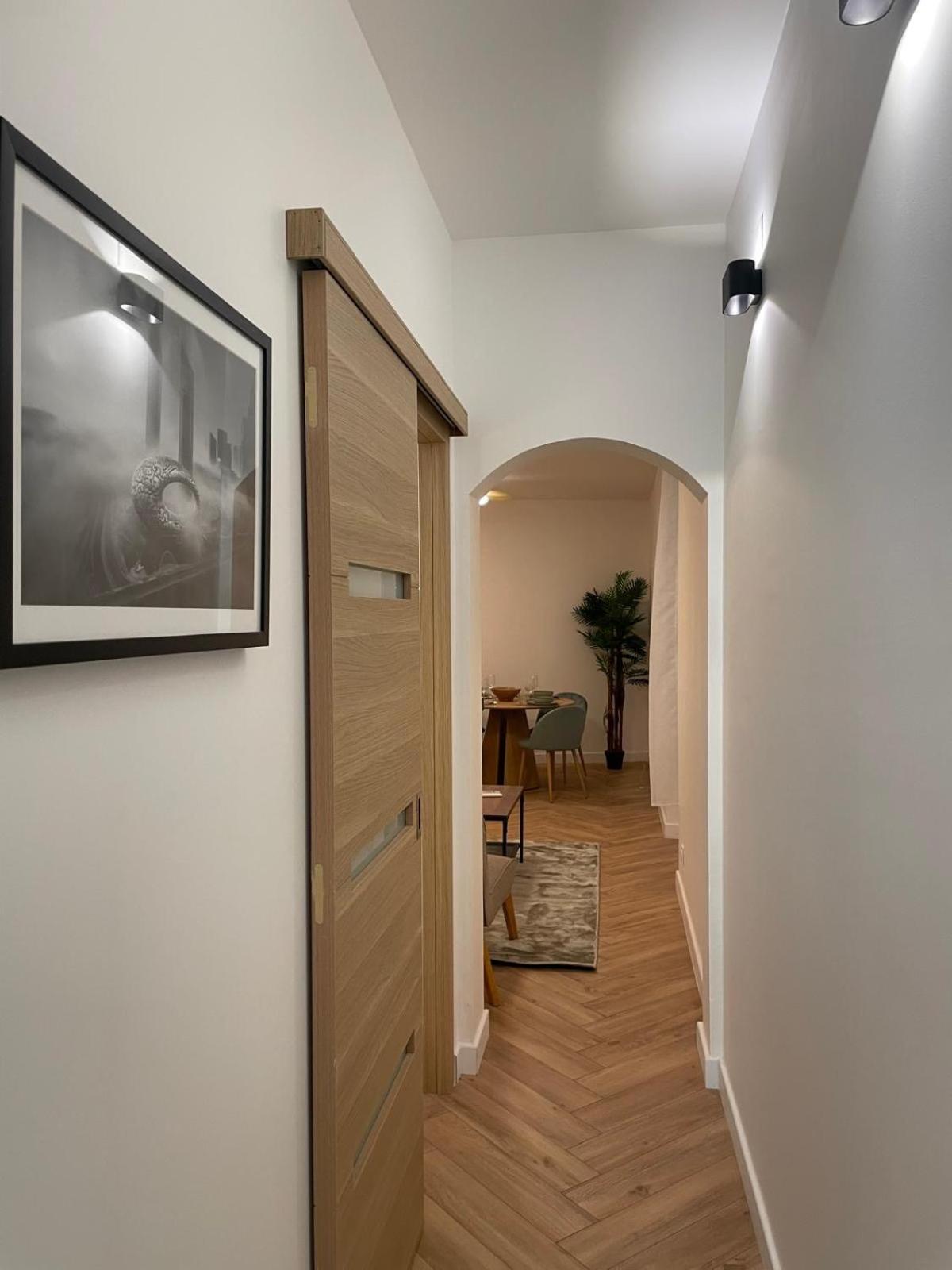 Recently Renovated In Quiet Area In Heart Of Old *