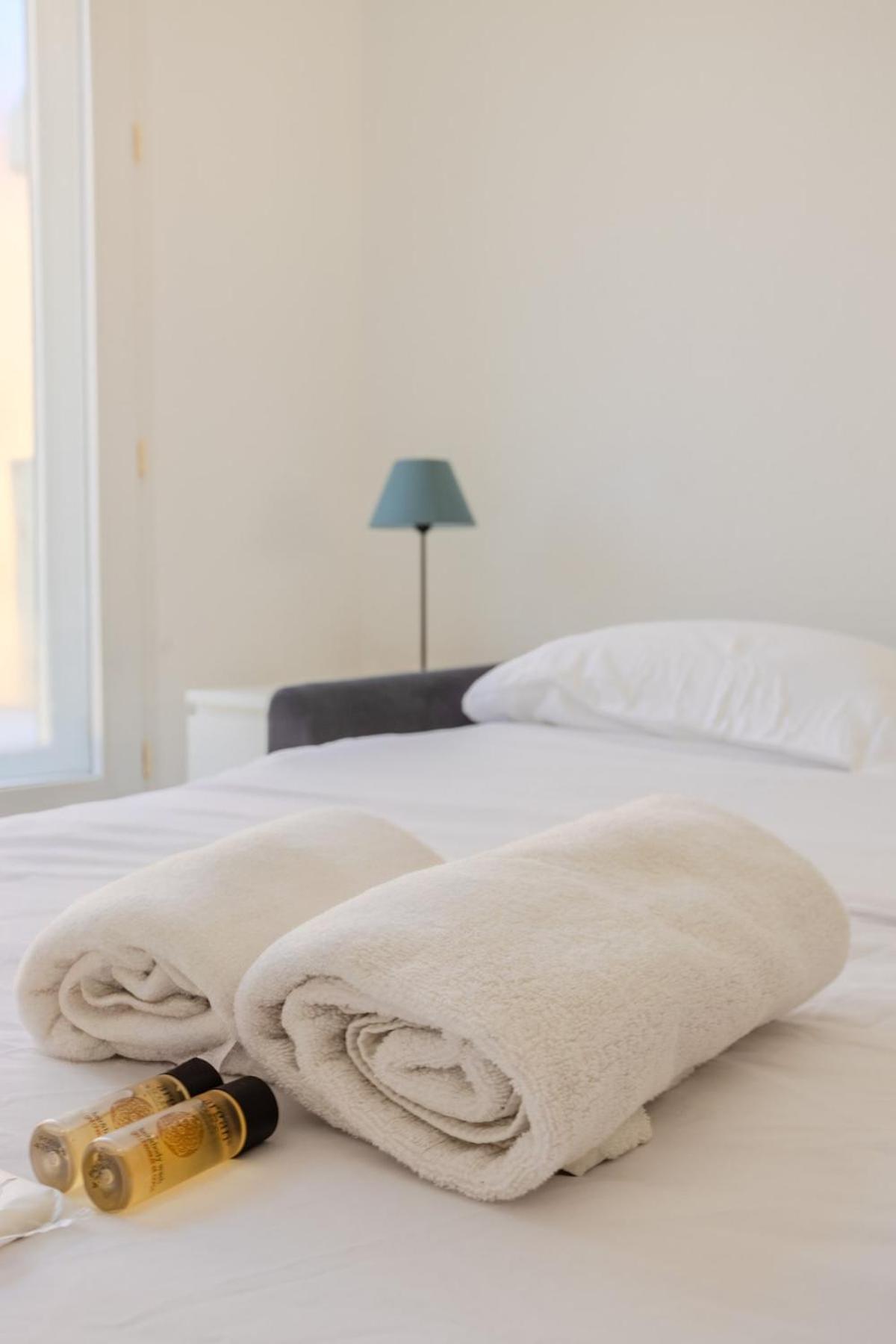 Nice, Grande Terrasse A 2 Pas De La Promenade Apartment *