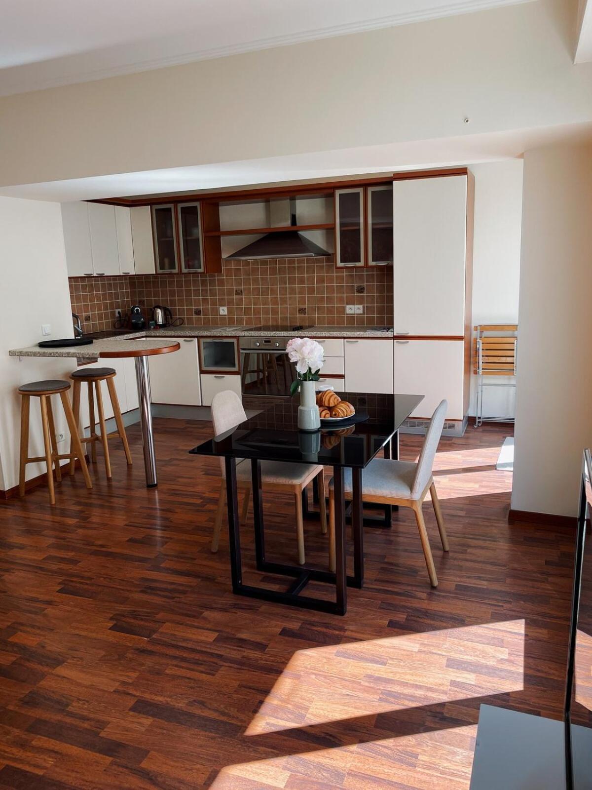 Apartment Hyper-centre, Air-conditioned With Balcony *