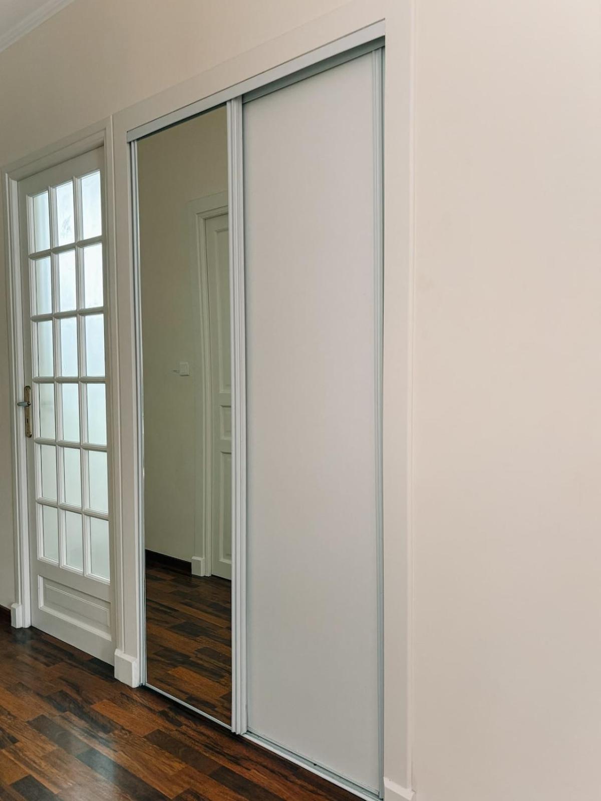 Hyper-centre, Air-conditioned With Balcony Apartment