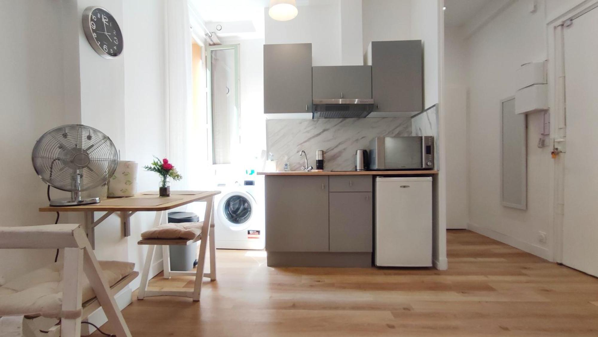 Port Et Vieux Direct From Airport By Tramway Apartment *