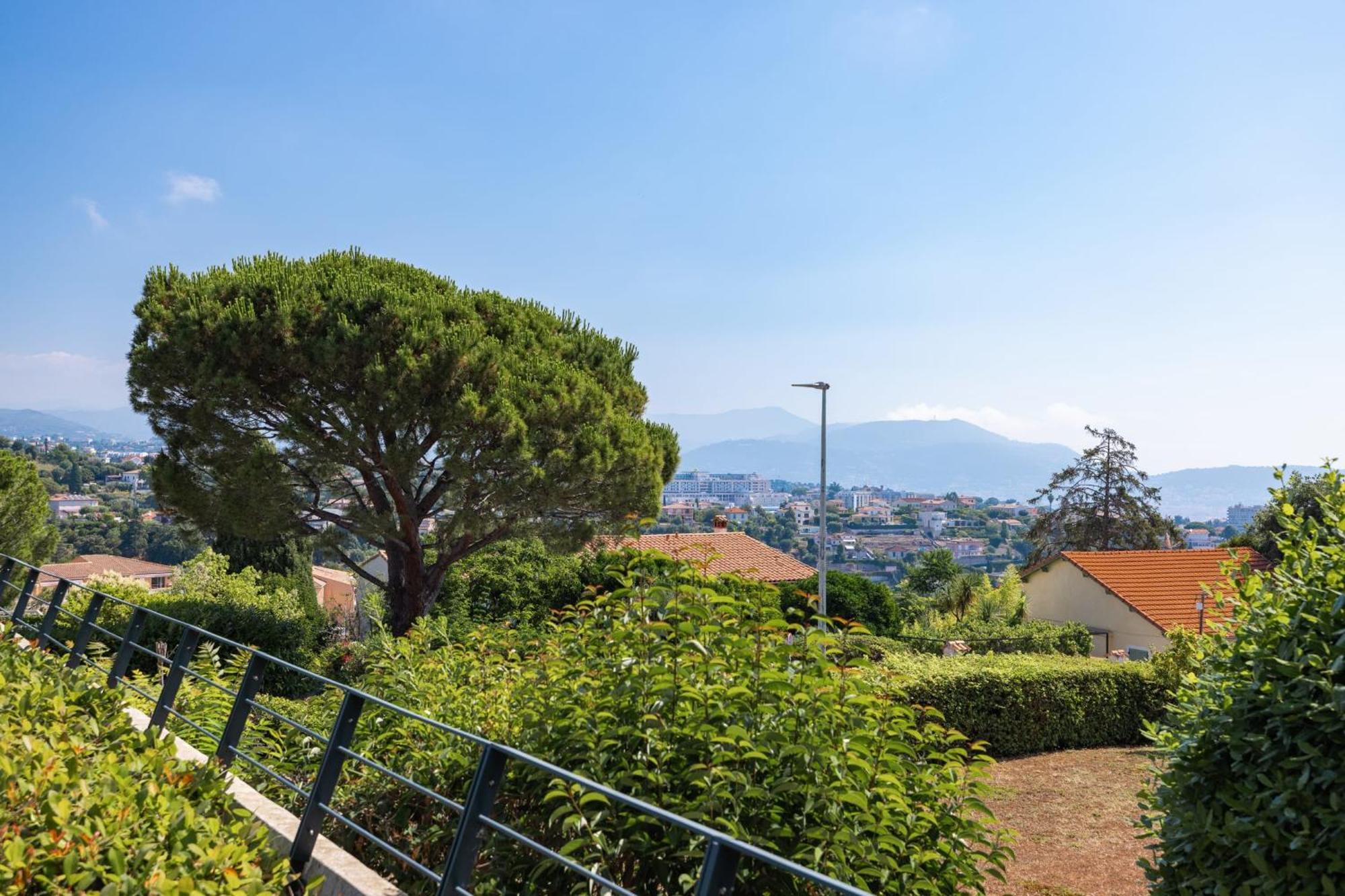 Apartment De La Colline - Welkeys