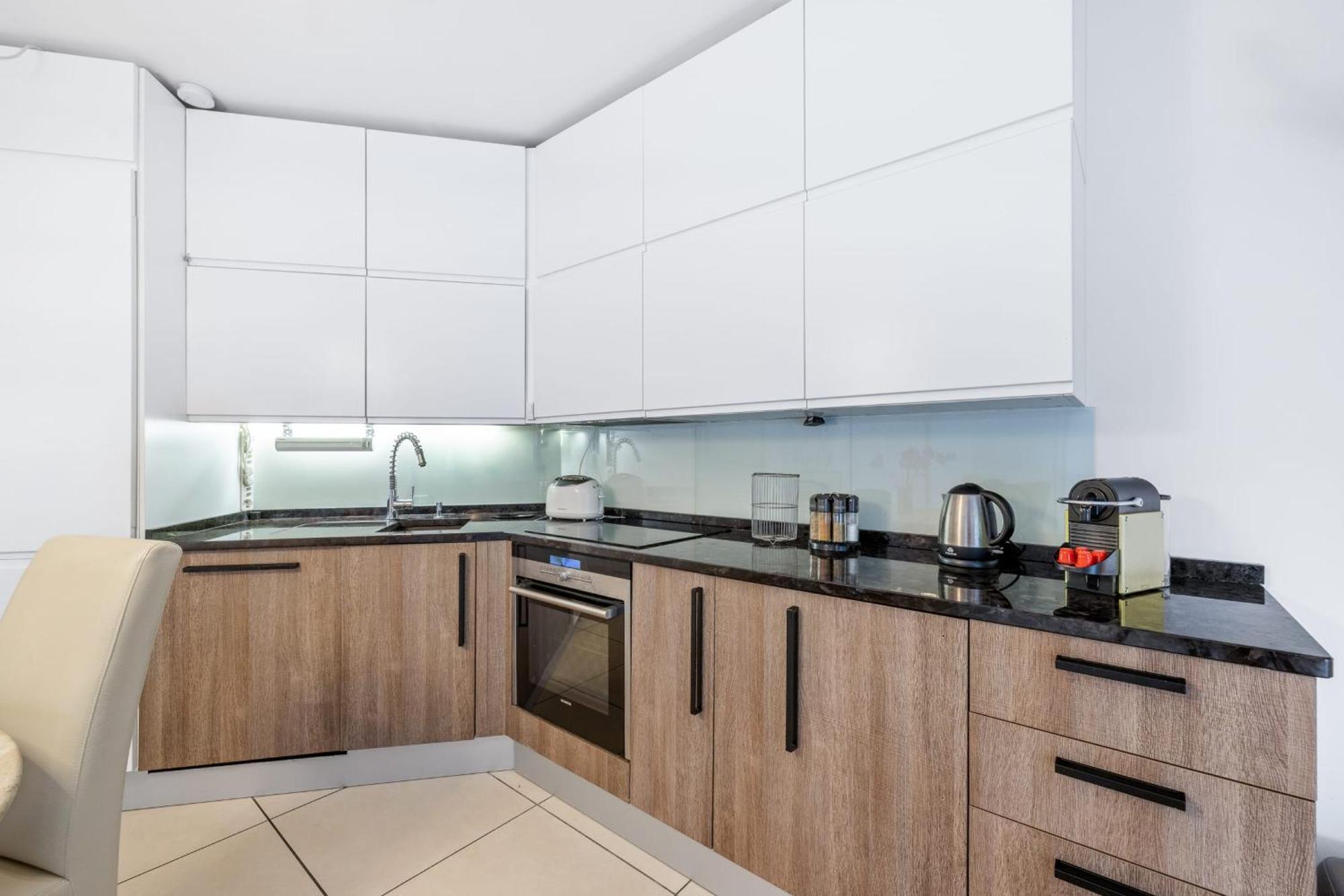 De La Colline - Welkeys