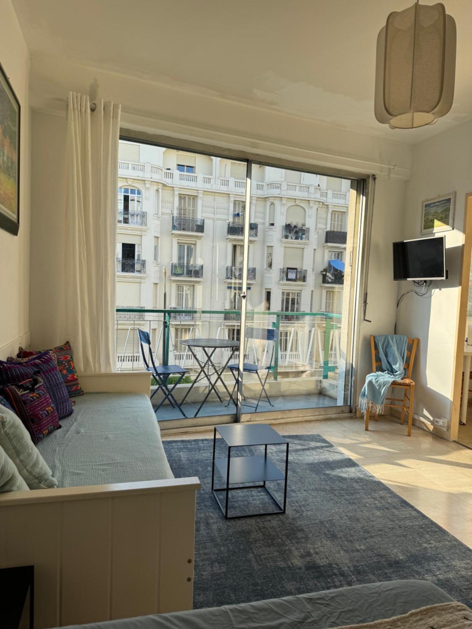 Promenade Des & Apartment *