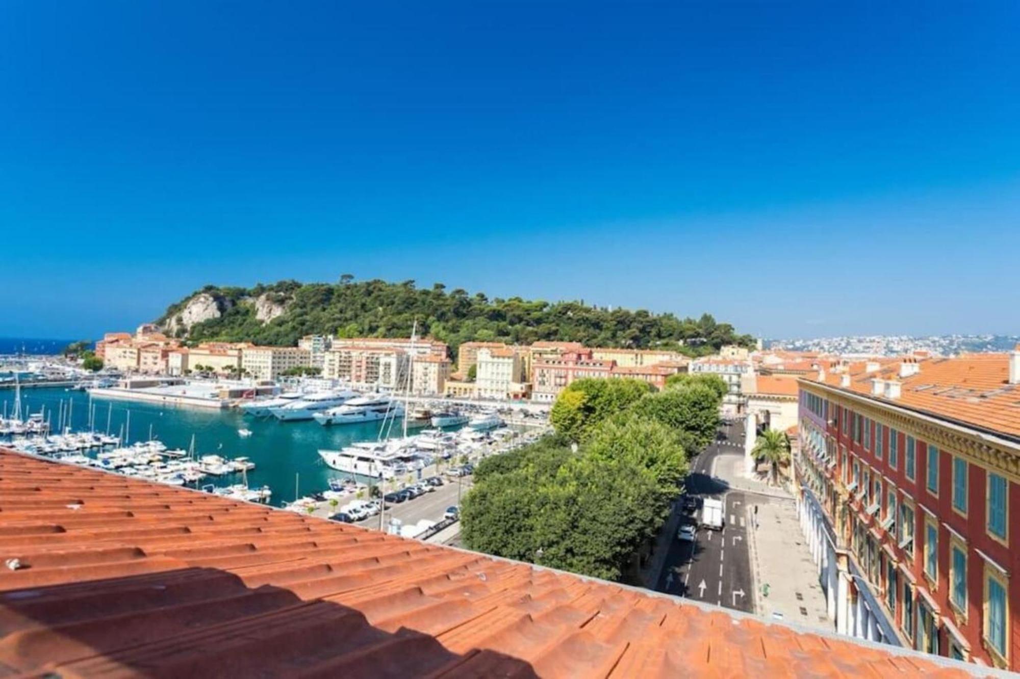 Port 3 - Spacious And Central W Ac On The Port * Nice