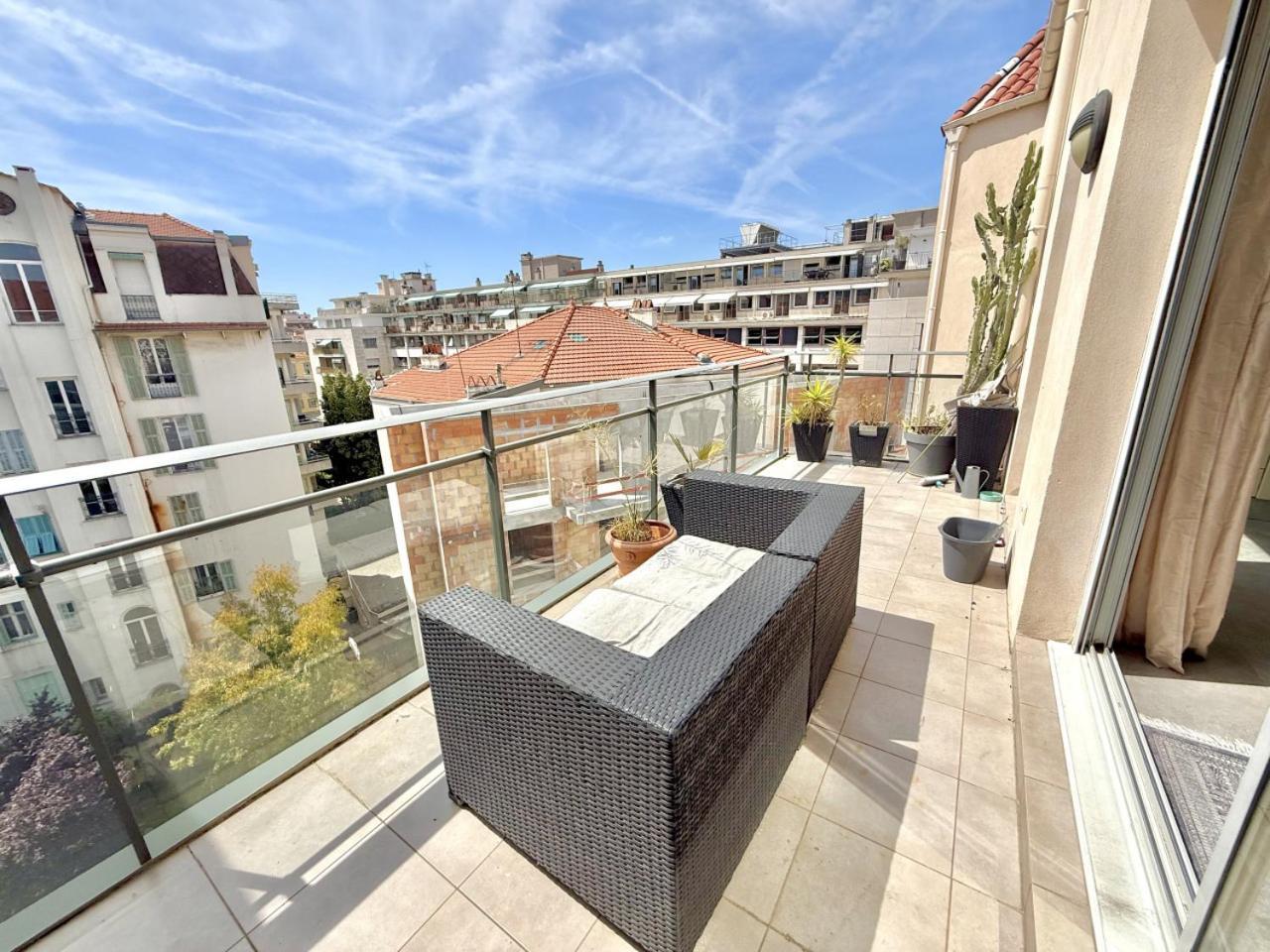 Terrasse 3ème étage, Climatisation Coeur De Appartement *