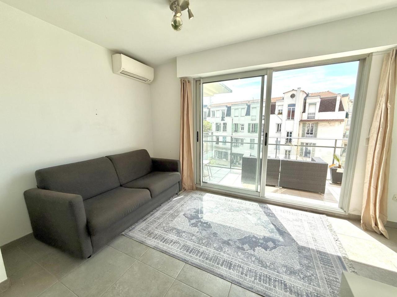 Appartement Terrasse 3ème étage, Climatisation Coeur De Nice