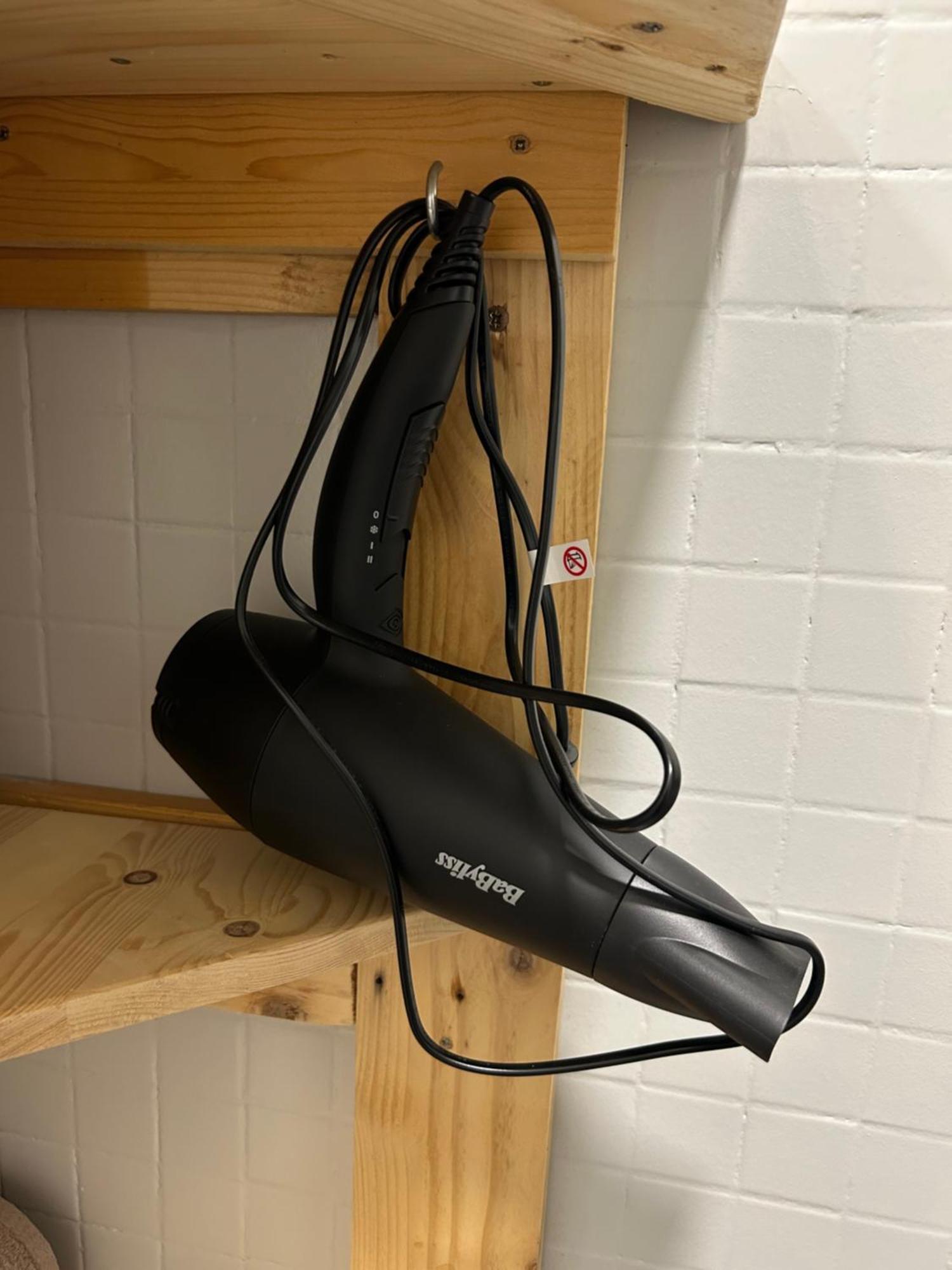 Apartment Climatise Avec Terrasse Ombragee Dans Maison Au Calme Et Dans La Verdure *