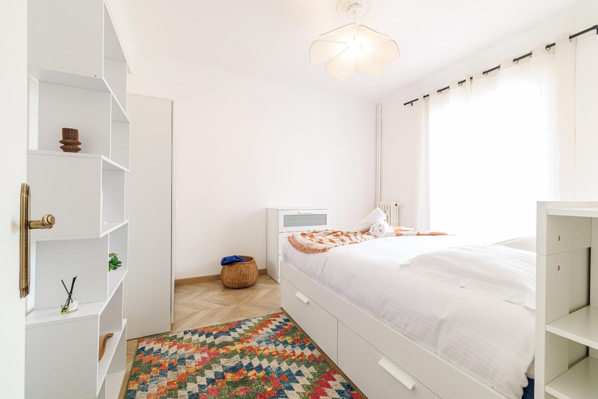 Wide & Cozy 1 Bdr Downtown Apartment *