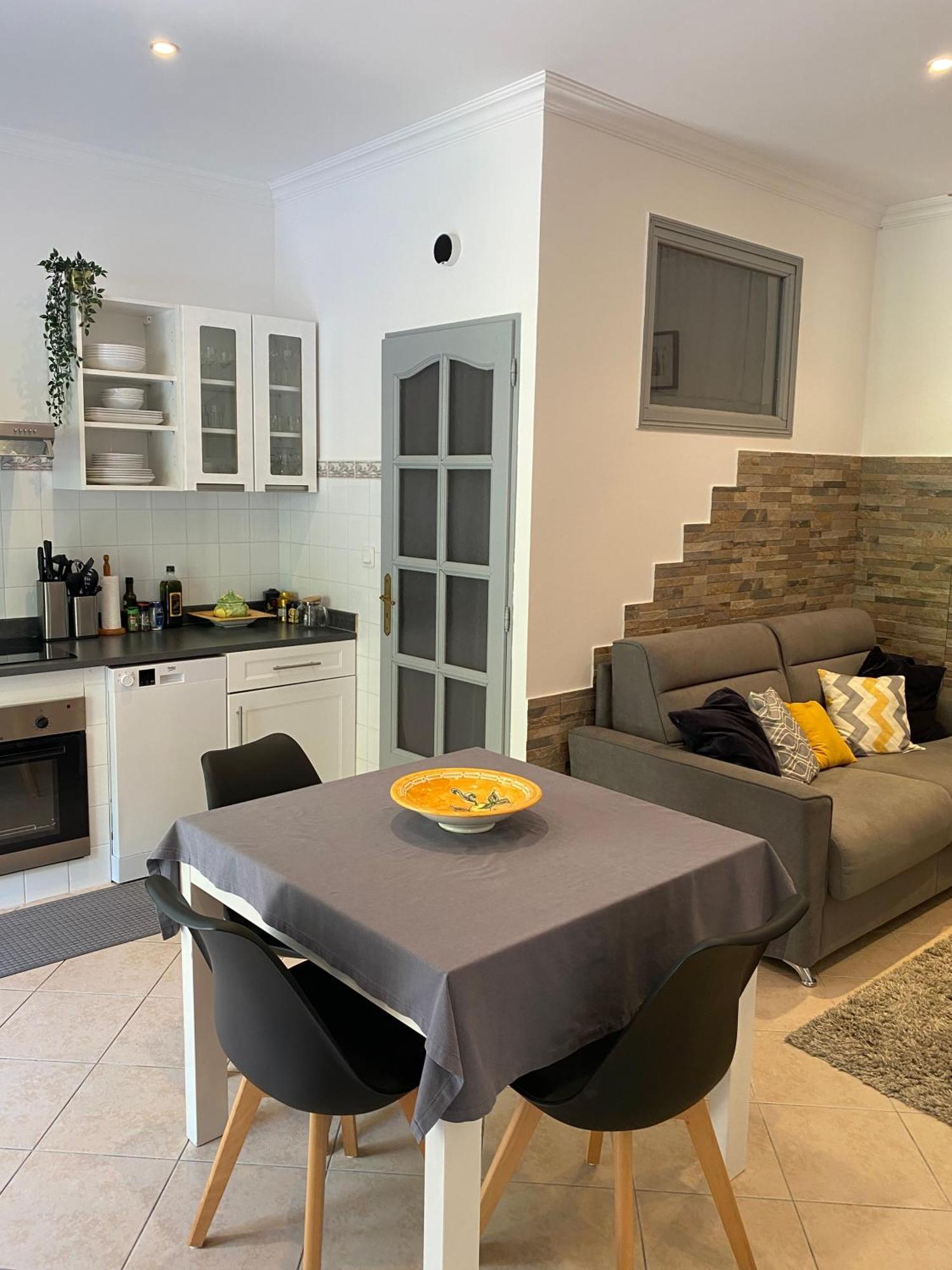 Serenice - F2 Au Calme, Climatise, Wifi Et Parking Gratuit Nice