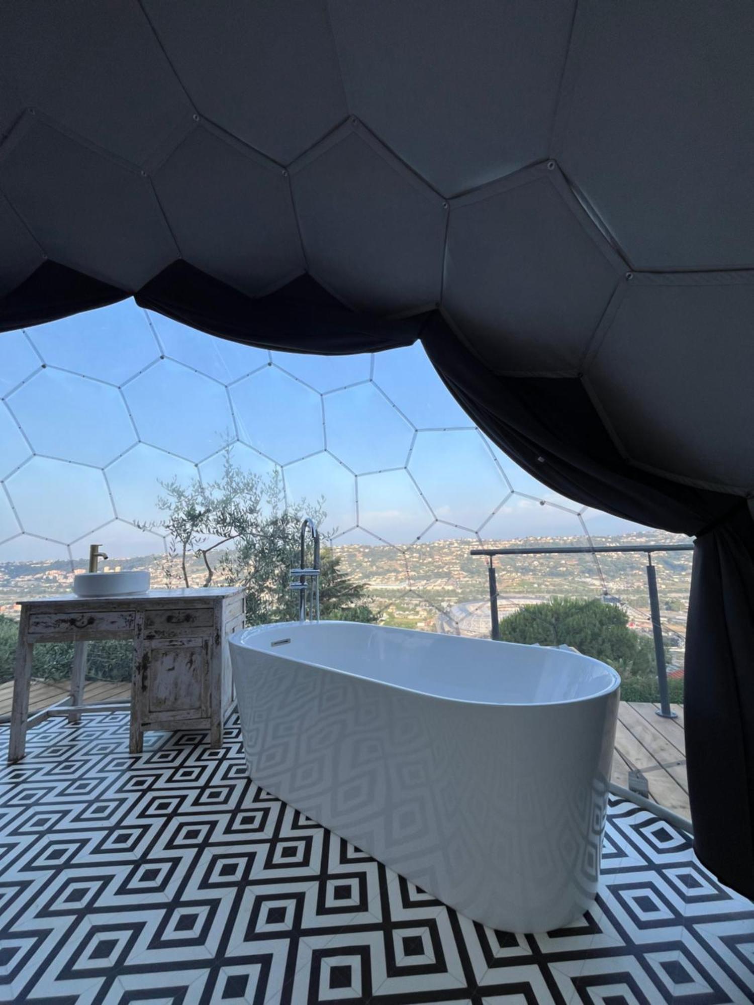 Dome Nissaya Luxe tent *