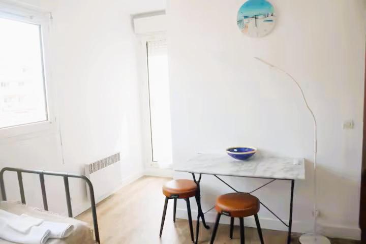 Pour 3 Personnes Extremement Bien Place Apartment *