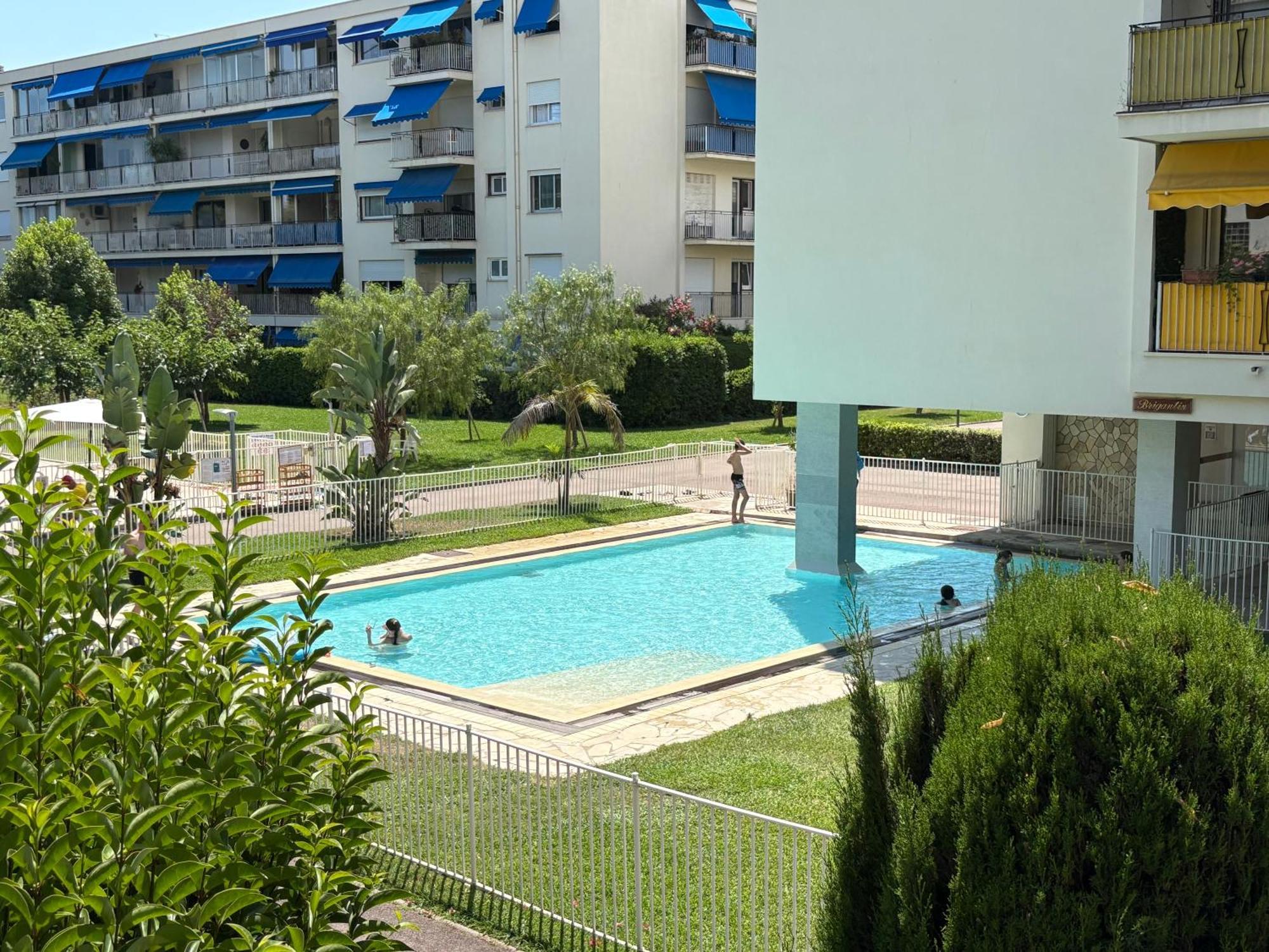 La Palmeraie Pool Ac Apartment *