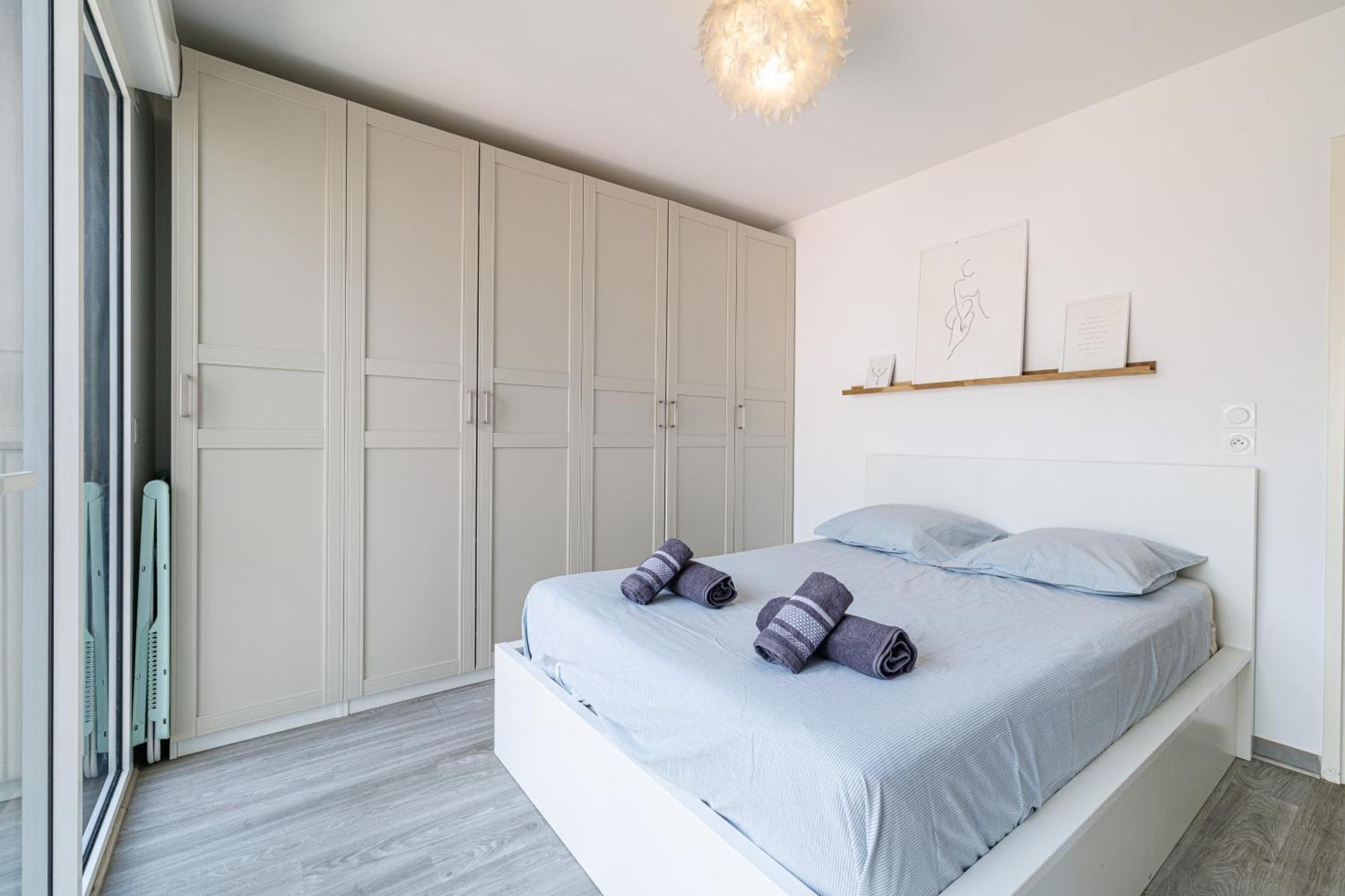 2 Pieces Lumineux Quartier Du Port Nice