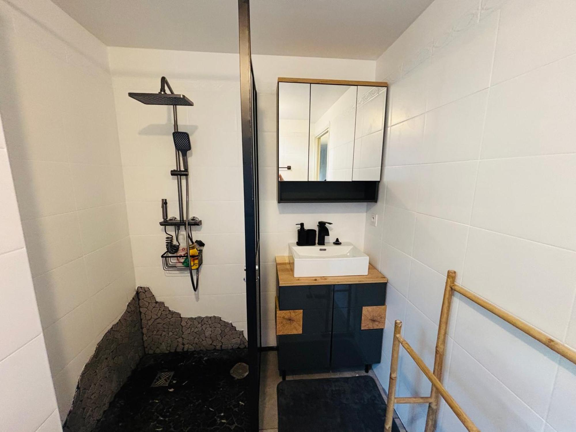 Magnifique Avec Terrasse Et Jardin Nice