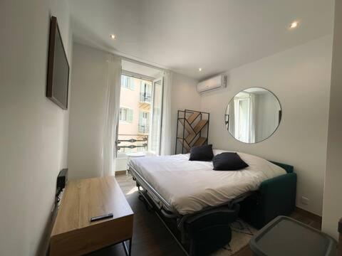 En Plein Centre De Nice, Proche Tramway Apartment *