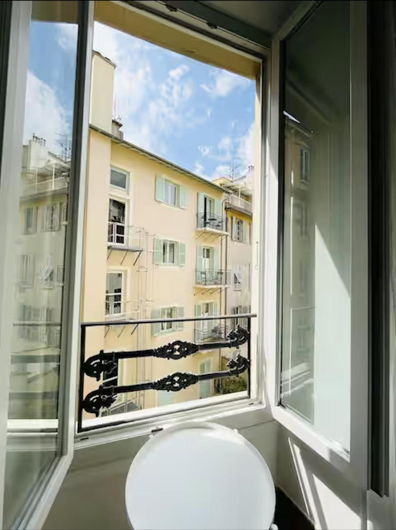 Apartment En Plein Centre De Nice, Proche Tramway