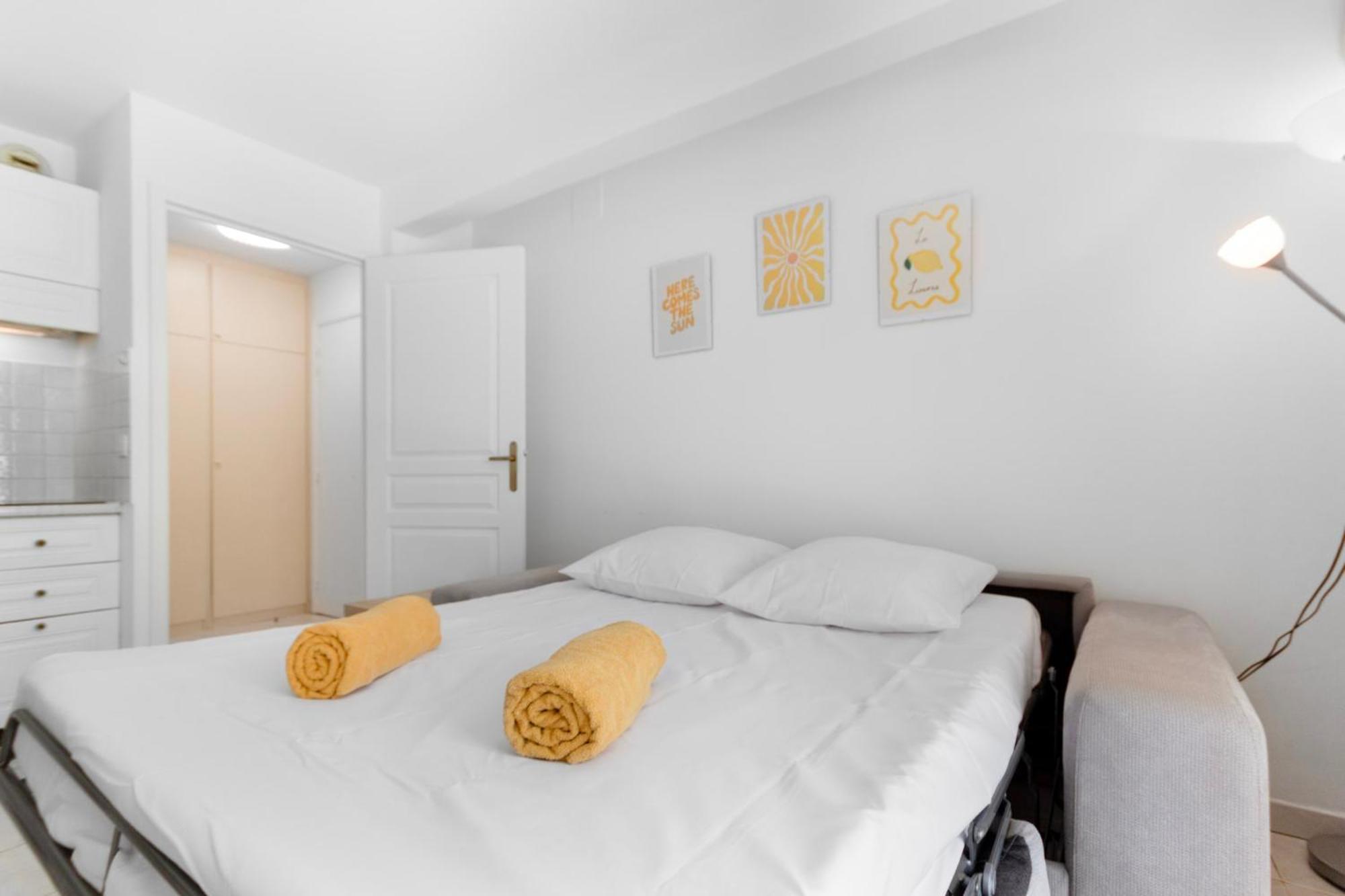 Le Seaside - - Tram - Airport - Ac Apartment