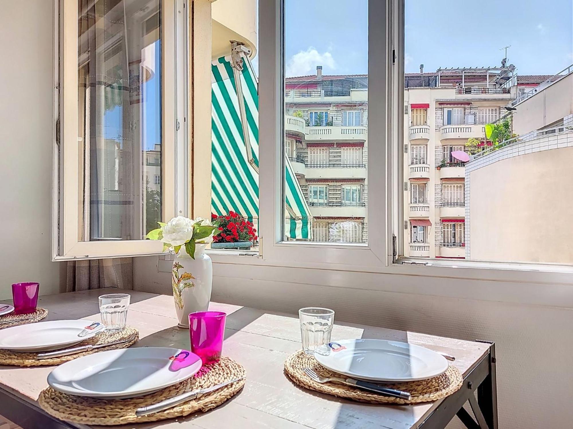 Apartment Daphne By Interhome