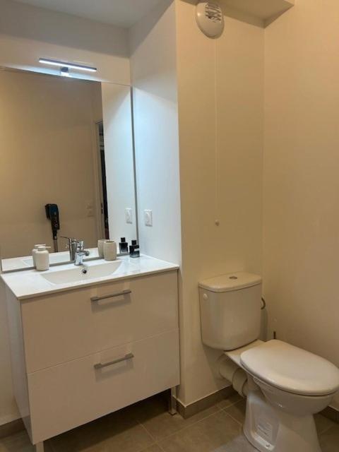 Neuf T2 Calme Avec Terrasse - Proche Marche Liberation Apartment Nice