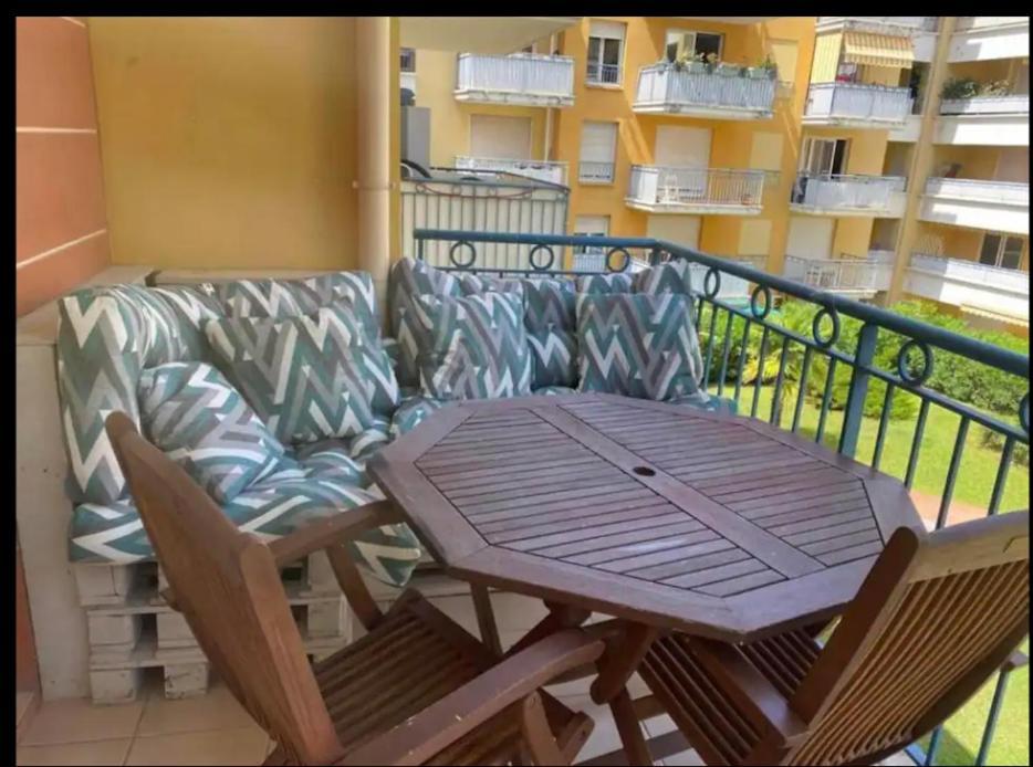 Homestay Happy Place *