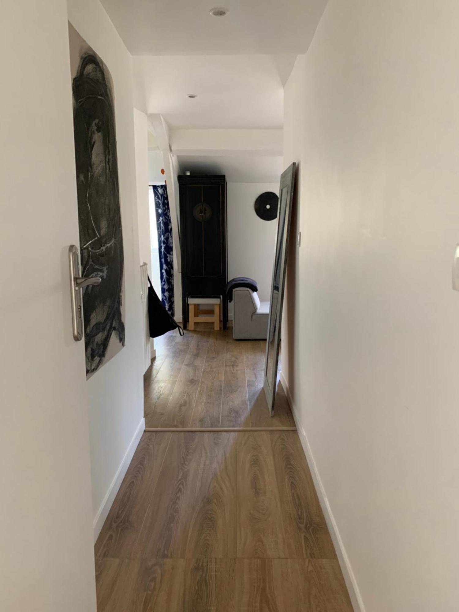 Grand Zen A Cote De La Promenade Des