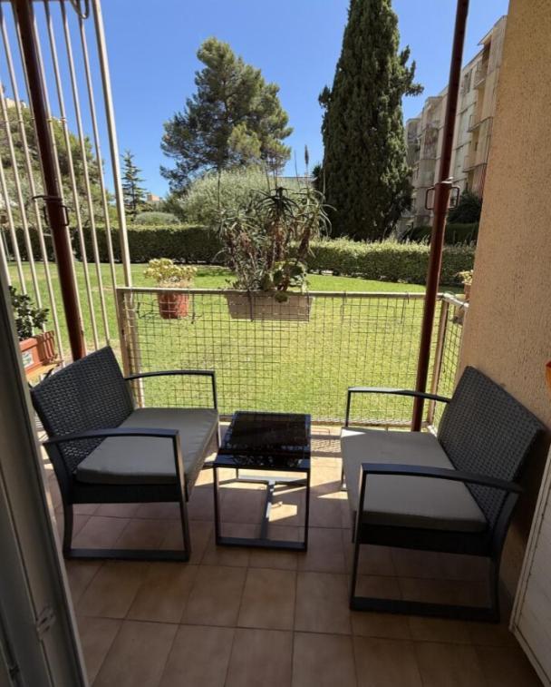 Peaceful Garden View, 20 Min From Apartamento
